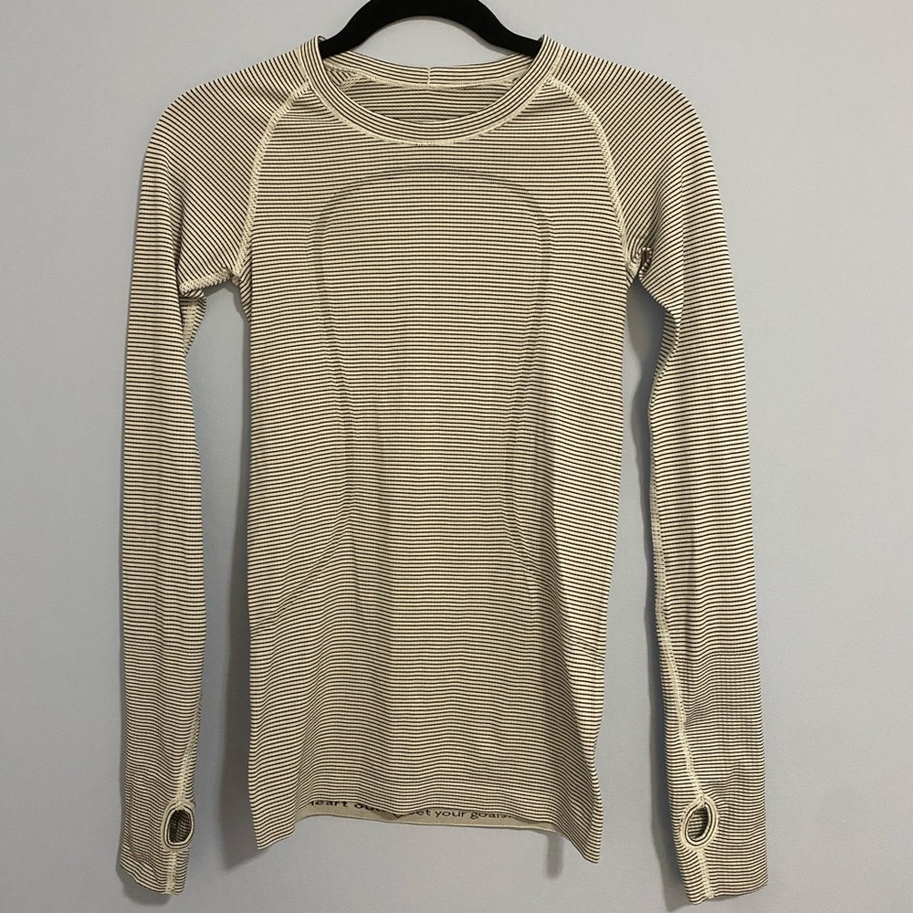 Lululemon long sleeve fitted shirt